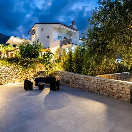 Picahouse Mandra Capreria